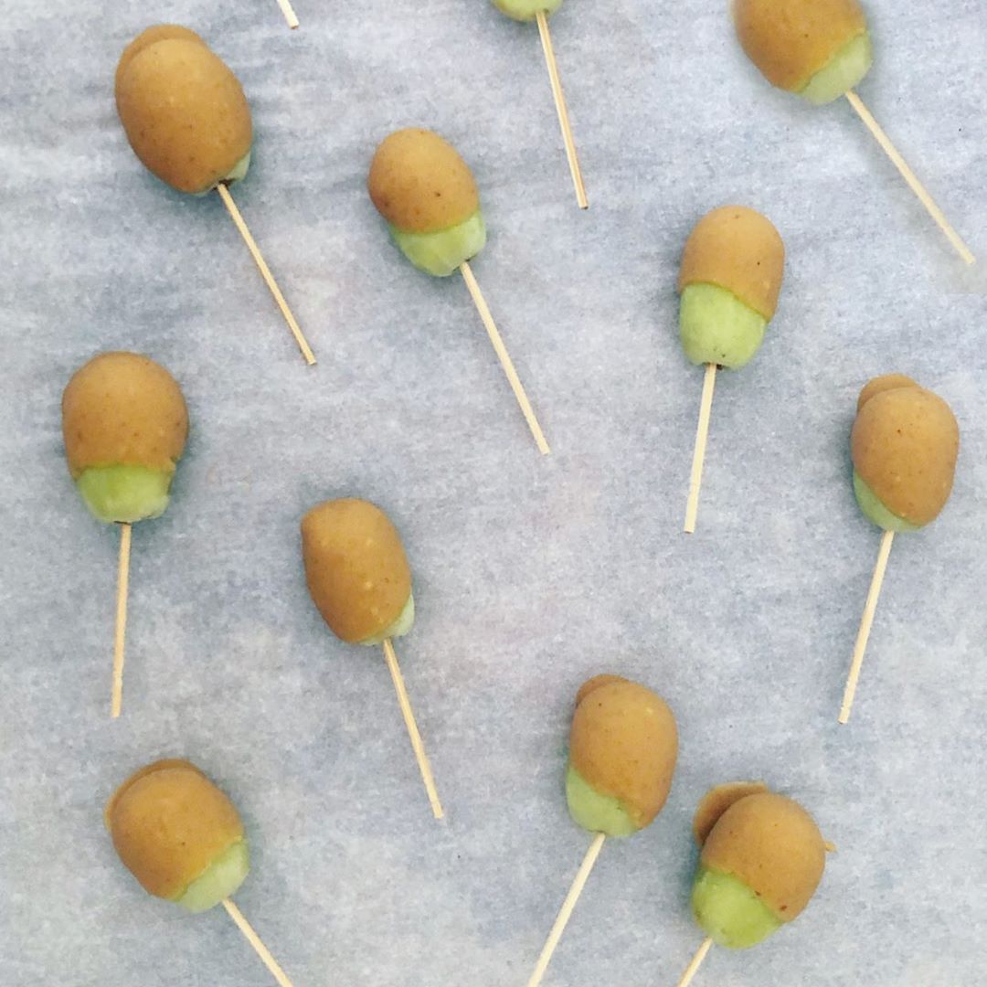 Frozen Grapes with Peanut Butter